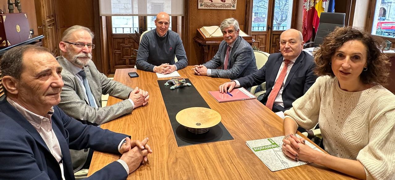 Universidad, Colegio de Veterinarios, SIVELE, COLPROLeón y Enfermería piden nuevos contactos con instituciones leonesas ante la decisión del Gobierno de ‘desempolvar’ la Agencia Estatal de Salud Pública